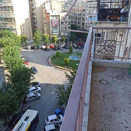 بيت شباب Kamara *